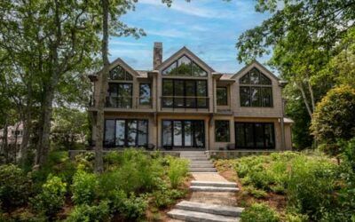 Lakeside Lodge